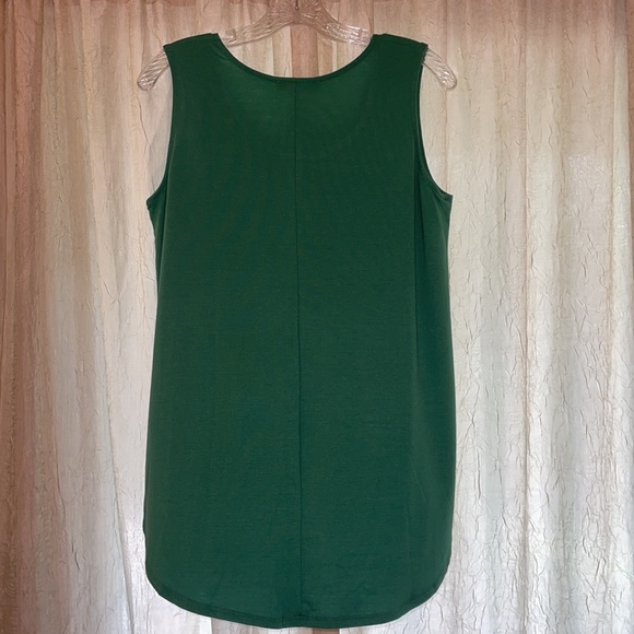 Shop Dordor Green Tank Top Sz M - Picture 3 of 3